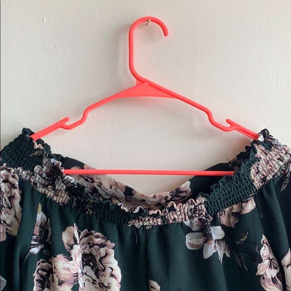 Floral Off the Shoulder Shirt! - Picture 3 of 5